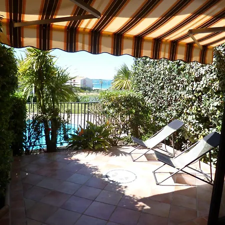 Apartment T2 Dans Domaine Prive Piscine Tennis Parc Parc Aquatique Vue Et